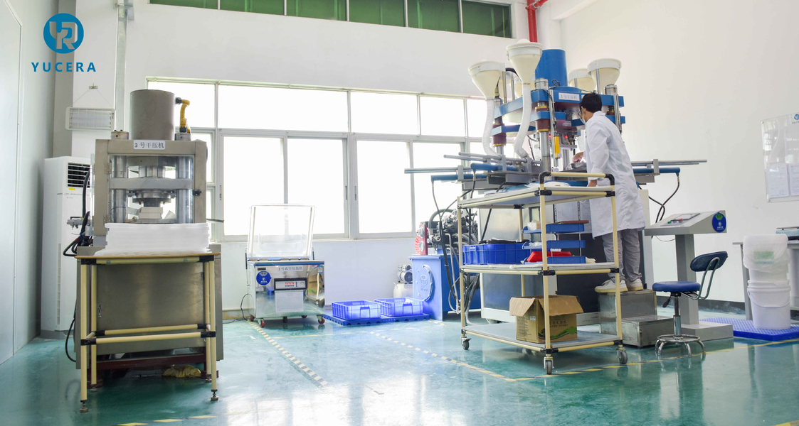 Shenzhen Yurucheng Dental Materials Co., Ltd lini produksi pabrikan