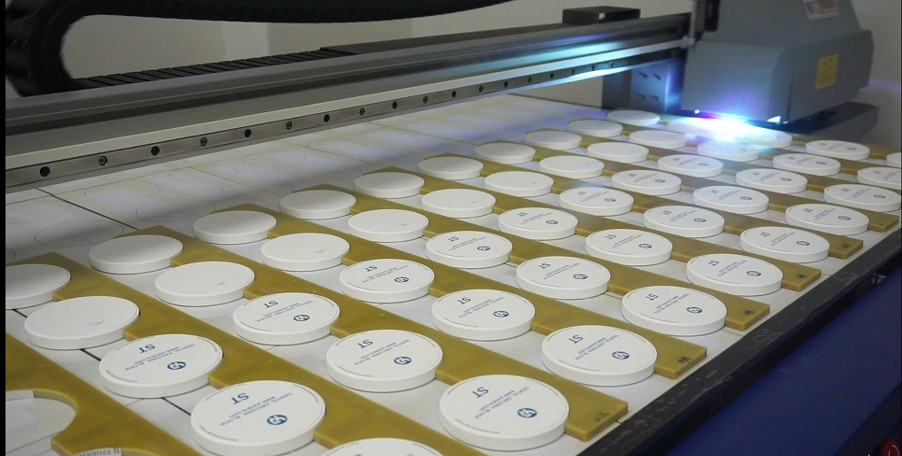 Shenzhen Yurucheng Dental Materials Co., Ltd lini produksi pabrikan