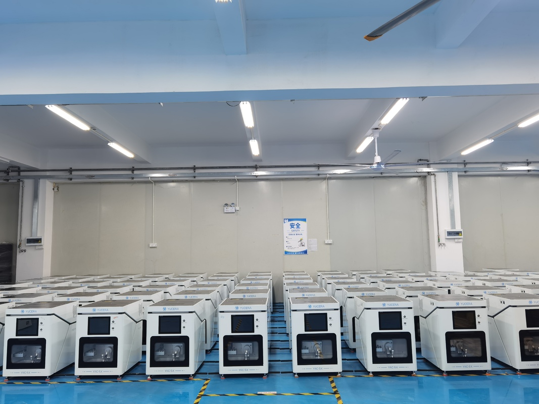 Mesin Penggilingan CNC Dental Bench Top Yucera CAD CAM 5 Axis Zirkonia Metal Milling Lab Tools China OEM