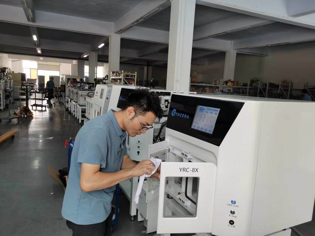 Mesin Milling Gigi YUCERA YRC-8X Penggantian Disk Otomatis Kecepatan Milling Tinggi Peralatan Lab Gigi Solusi CAD CAM